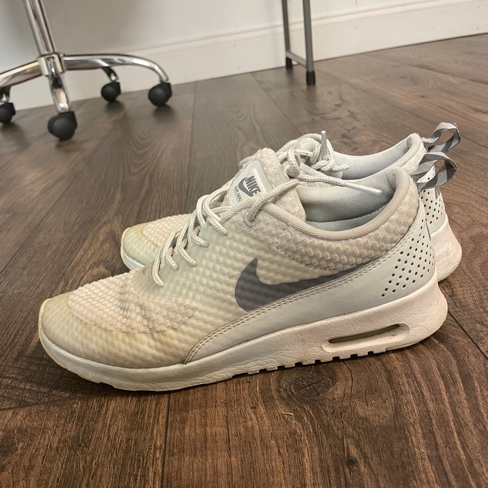 Nike Women’s Air Max Thea